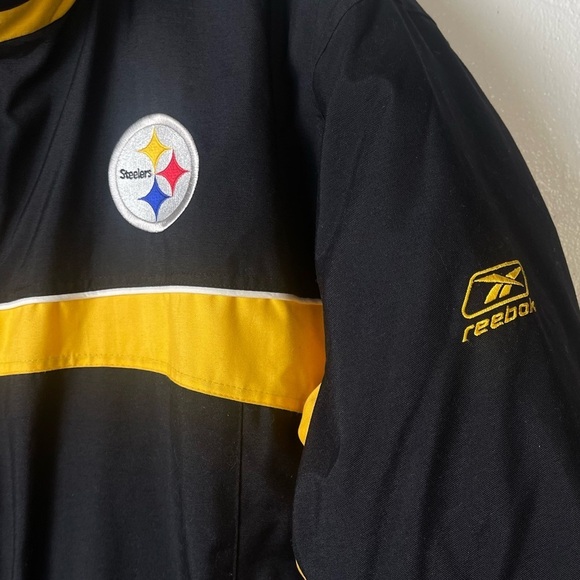 Vintage Reebok Pittsburgh Steelers NFL Team Puffer Jacket Size XL - Picture 8 of 12